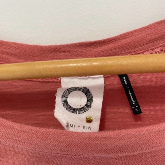 Anthropologie - Akemi + Kin - Oversized Ruffle Tee - Picture 5 of 8